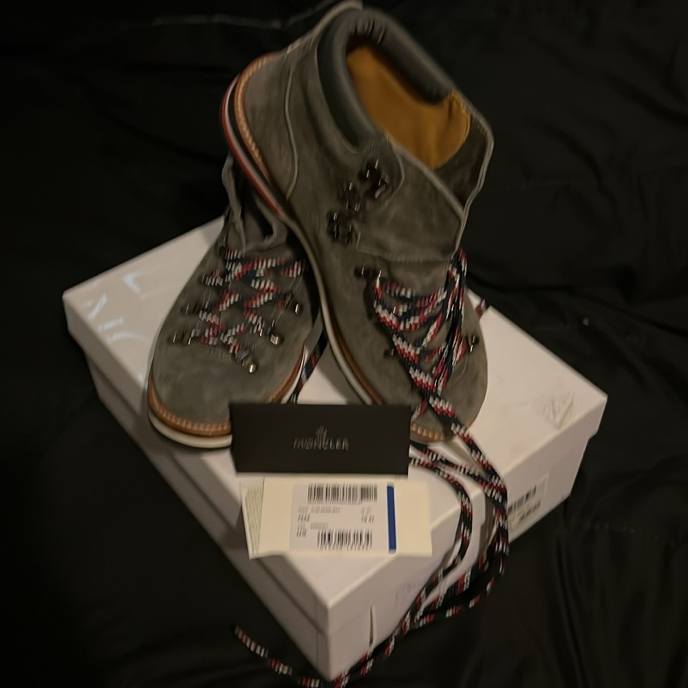 Moncler Peak Hiking boots. - Picture 2 of 7